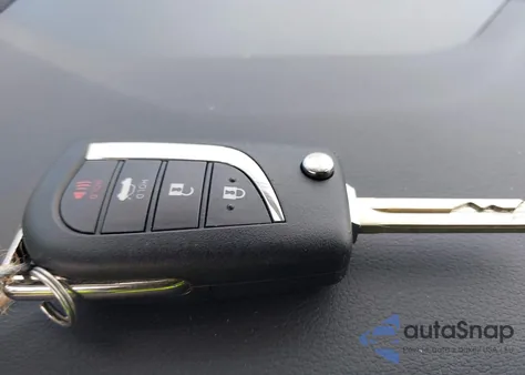 2024 Toyota Corolla Le z USA, uszkodzony, nr VIN 5YFB4MDE4RP091920